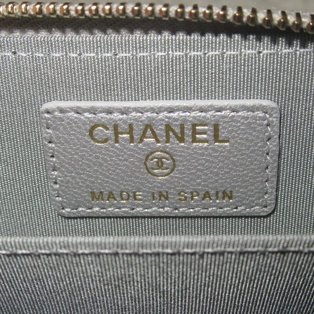 AUTHENTIC NEW Chanel Silver Goat Skin Gold Zip Card Holder O-Coin Wallet Purse - Picture 14 of 16